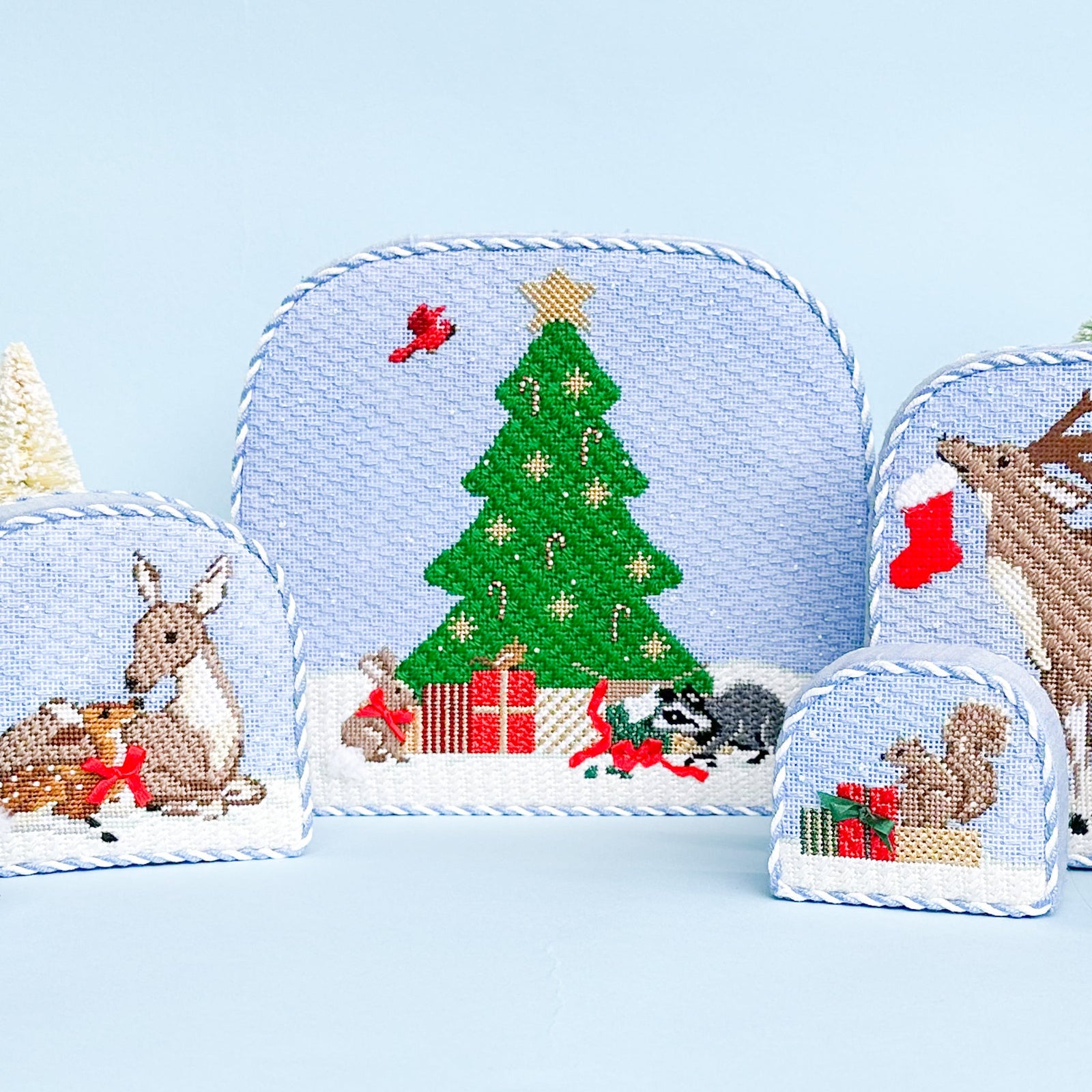 Christmas Forest Needlepoint Collection: Backdrop with Tree